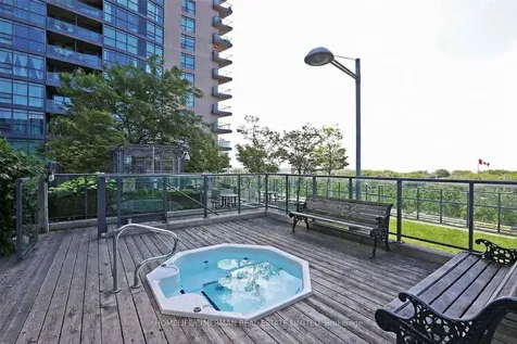 219 Fort York Boulevard Toronto ON M5V 1B1