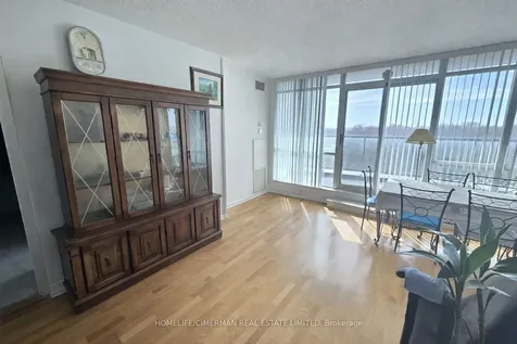 219 Fort York Boulevard Toronto ON M5V 1B1