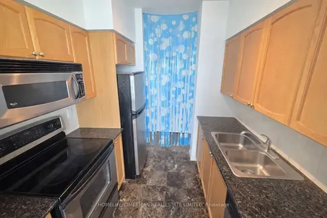 219 Fort York Boulevard Toronto ON M5V 1B1
