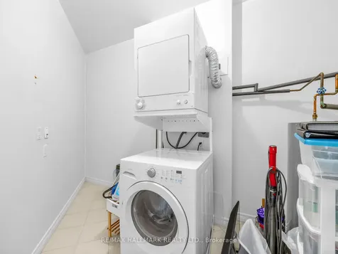 1 Leaside Park Drive Toronto ON M4H 1R1
