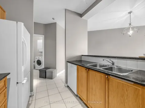 1 Leaside Park Drive Toronto ON M4H 1R1