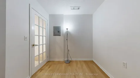 28 Olive Avenue Toronto ON M2N 7E6