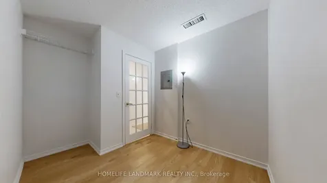 28 Olive Avenue Toronto ON M2N 7E6
