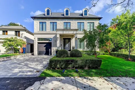 42 Foursome Crescent Toronto ON M2P 1W3