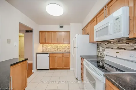 5795 Yonge Street Toronto ON M2M 4J3