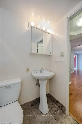 5795 Yonge Street Toronto ON M2M 4J3