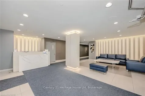5795 Yonge Street Toronto ON M2M 4J3