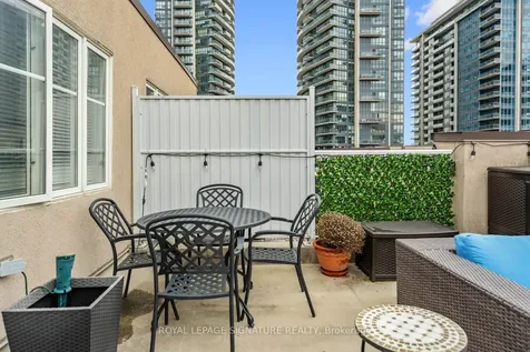 26 Western Battery Road Toronto ON M6K 3N9