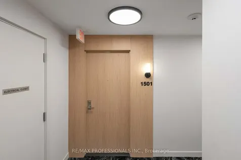 28 Ted Rogers Way Toronto ON M4Y 2J4