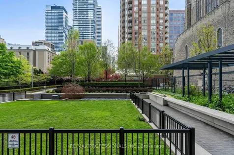 28 Ted Rogers Way Toronto ON M4Y 2J4
