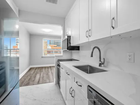 2 Ridelle Avenue Toronto ON M6B 1H4