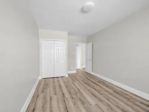 2 Ridelle Avenue Toronto ON M6B 1H4