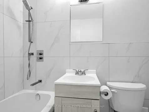 2 Ridelle Avenue Toronto ON M6B 1H4