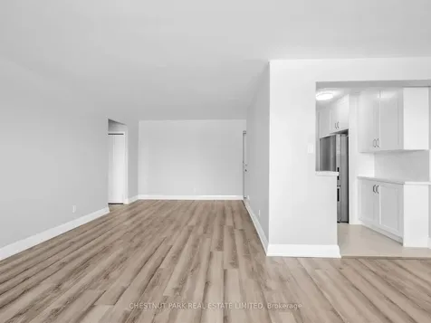2 Ridelle Avenue Toronto ON M6B 1H4