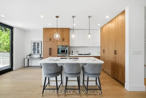188 Lippincott Street Toronto ON M5S 2P1