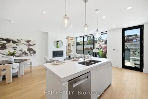 188 Lippincott Street Toronto ON M5S 2P1