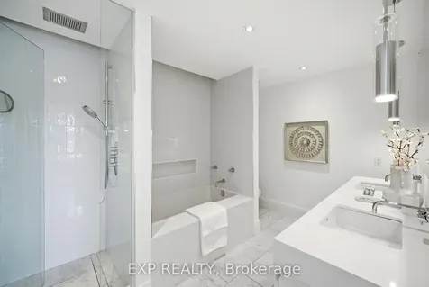188 Lippincott Street Toronto ON M5S 2P1