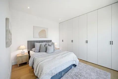 188 Lippincott Street Toronto ON M5S 2P1