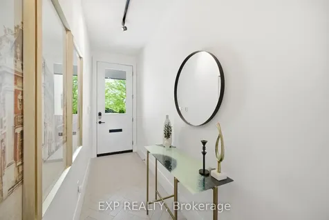 188 Lippincott Street Toronto ON M5S 2P1