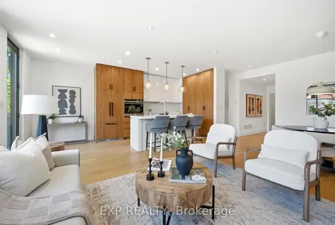 188 Lippincott Street Toronto ON M5S 2P1