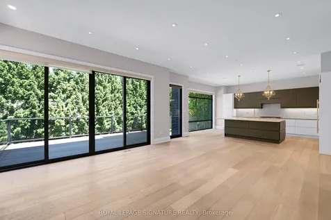 9 Fordham Place Toronto ON M3B 1K1