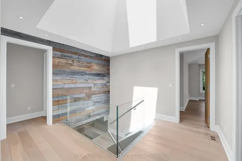 9 Fordham Place Toronto ON M3B 1K1
