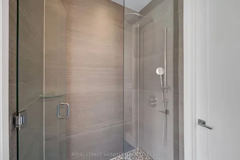 9 Fordham Place Toronto ON M3B 1K1