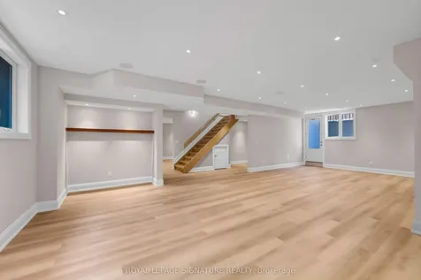 9 Fordham Place Toronto ON M3B 1K1
