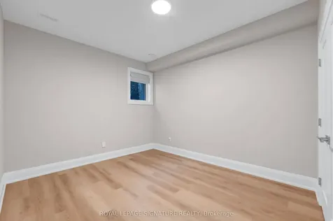 9 Fordham Place Toronto ON M3B 1K1