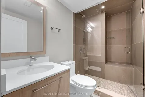9 Fordham Place Toronto ON M3B 1K1