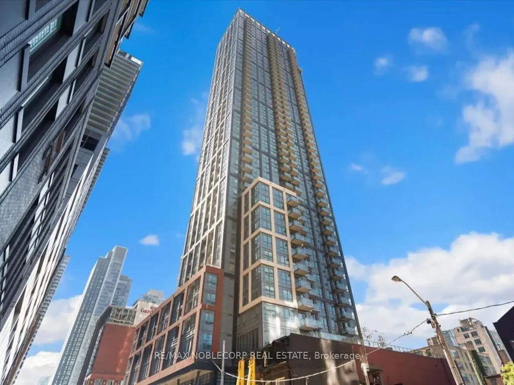 108 Peter Street Toronto ON M5V 0W2