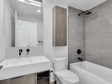 108 Peter Street Toronto ON M5V 0W2