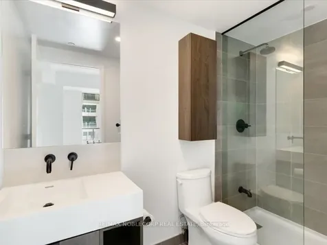 108 Peter Street Toronto ON M5V 0W2