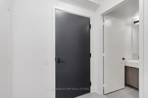 108 Peter Street Toronto ON M5V 0W2