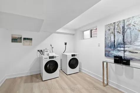 340 Albany Avenue Toronto ON M5R 3C9