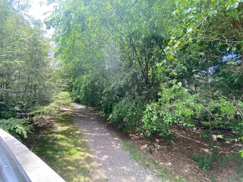 21 Burkebrook Place Toronto ON M4G 0A2