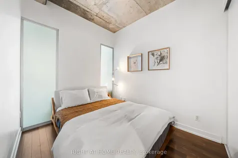 66 Portland Street Toronto ON M5V 2M6