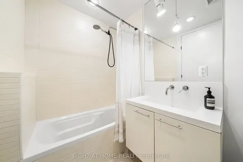 66 Portland Street Toronto ON M5V 2M6