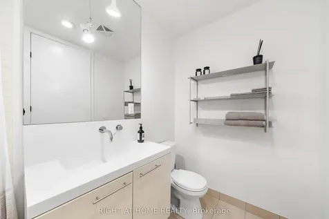 66 Portland Street Toronto ON M5V 2M6