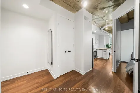 66 Portland Street Toronto ON M5V 2M6