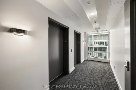66 Portland Street Toronto ON M5V 2M6