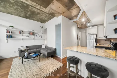 66 Portland Street Toronto ON M5V 2M6