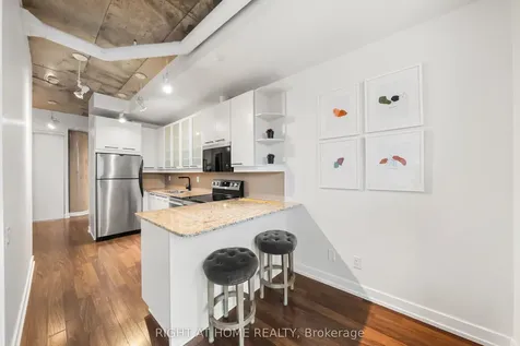 66 Portland Street Toronto ON M5V 2M6