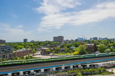 20 Minowan Miikan Lane Toronto ON M6J 0E5