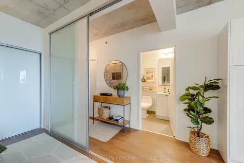 20 Minowan Miikan Lane Toronto ON M6J 0E5