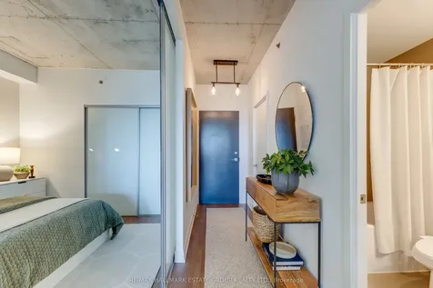 20 Minowan Miikan Lane Toronto ON M6J 0E5
