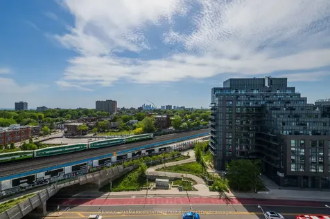 20 Minowan Miikan Lane Toronto ON M6J 0E5