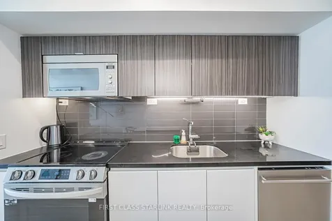 75 Queenswharf Road Toronto ON M5V 0J8