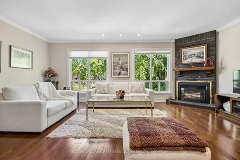31 Flaming Roseway N/a Toronto ON M2N 5W8