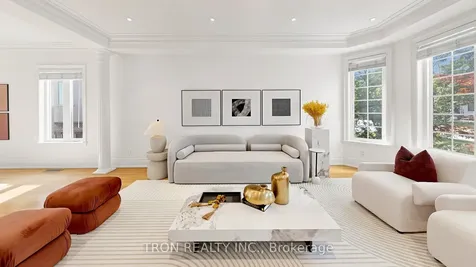 59 Norton Avenue Toronto ON M2N 4A2